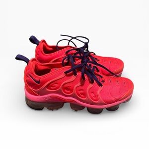 Nike air vapormax plus crimson shoes sz: 8